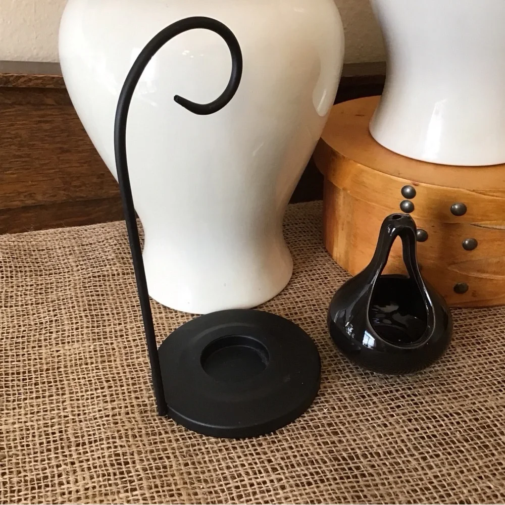 Tear drop and metal frame essential oil warmer diffuser